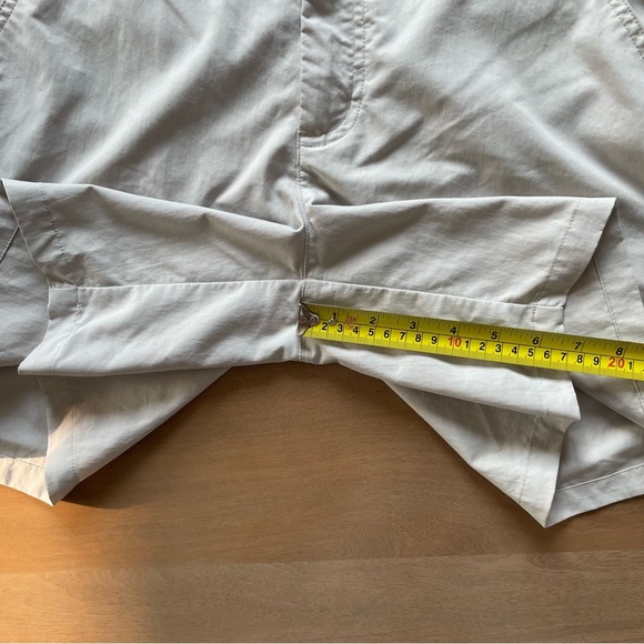 Patagonia Women's Light Tan Inter-Continental Shorts - Picture 8 of 8